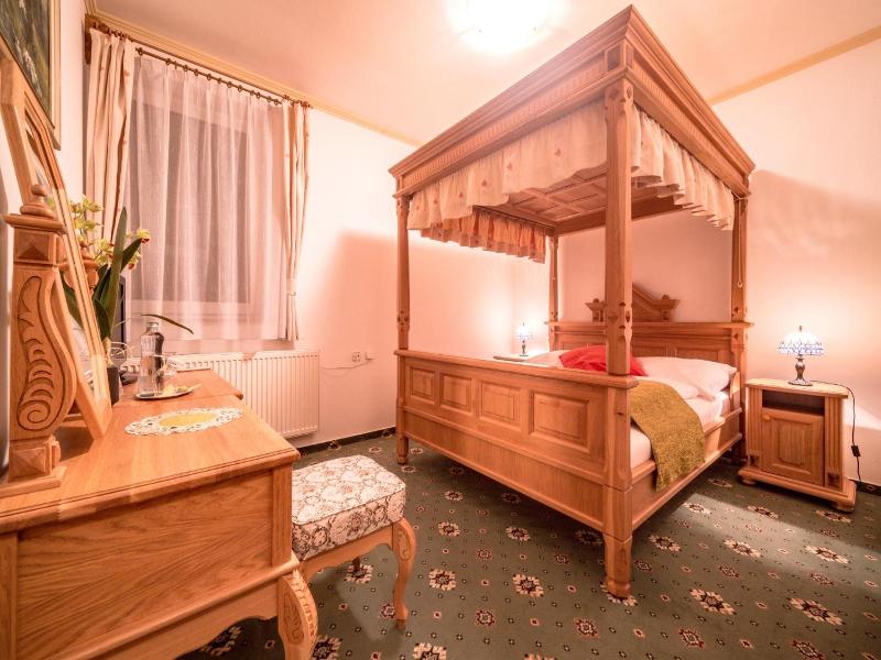 Hotel Diana image