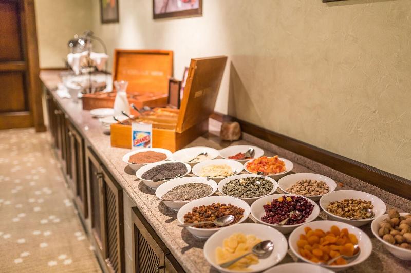 Wellness Hotel Borovica image