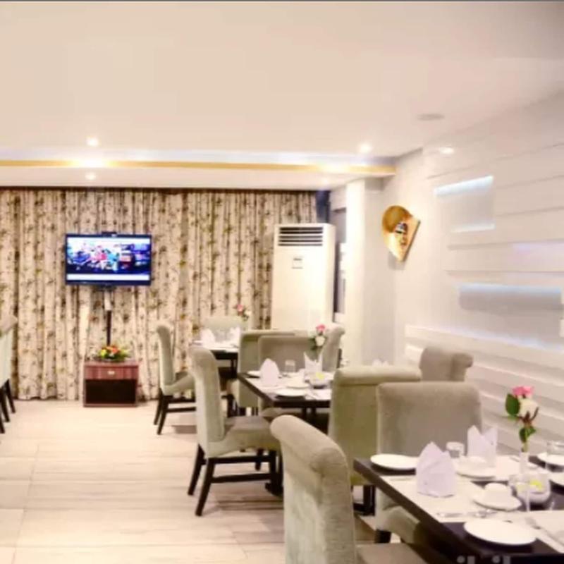Hotel Mahendra image 1