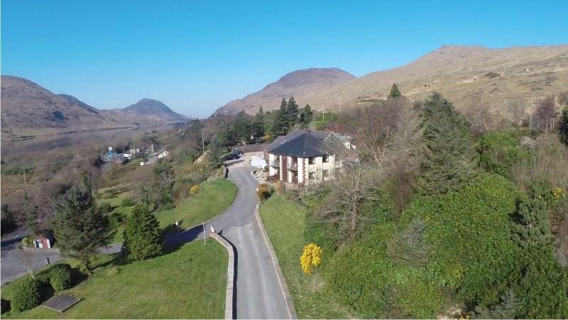 Kylemore Pass Hotel — photo 2