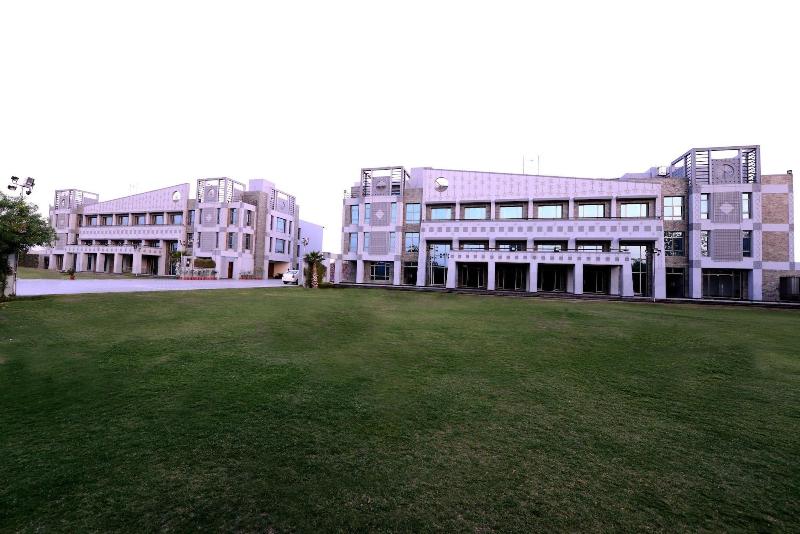 The Park Paradise — main photo