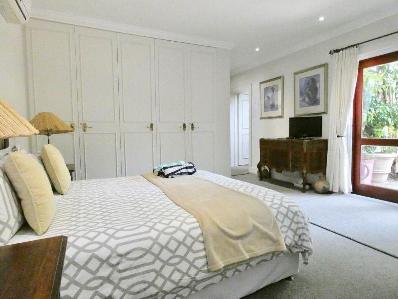 Ocean Golf Guest House image