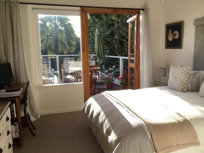 Ocean Golf Guest House image
