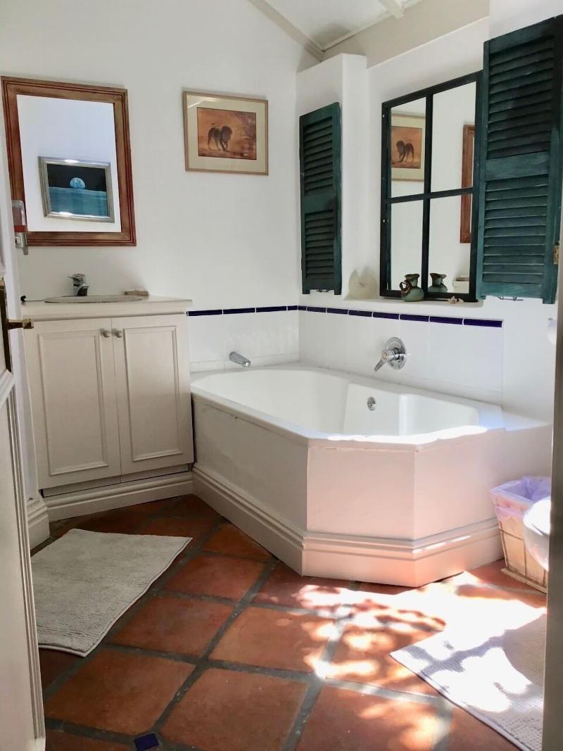 Ocean Golf Guest House image
