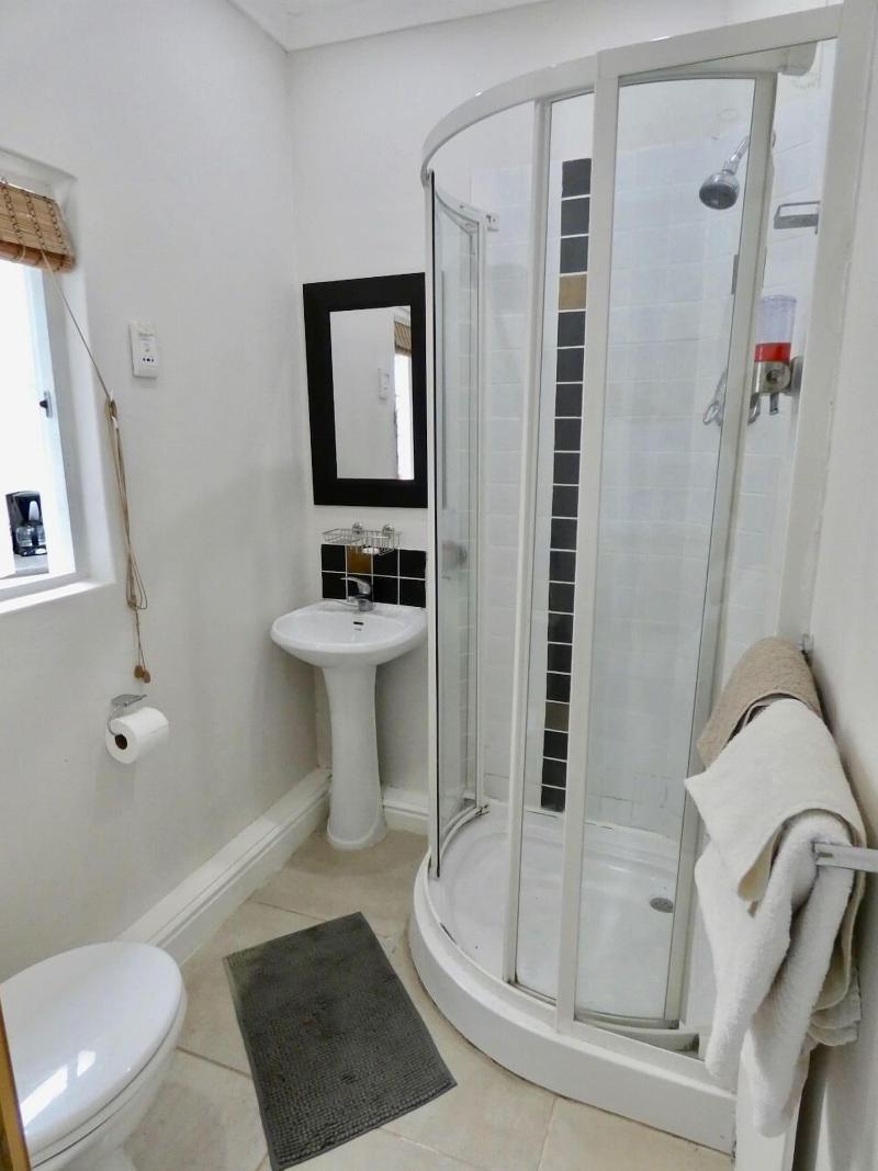 Ocean Golf Guest House image