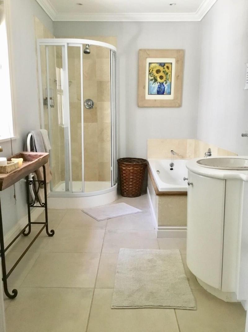 Ocean Golf Guest House image