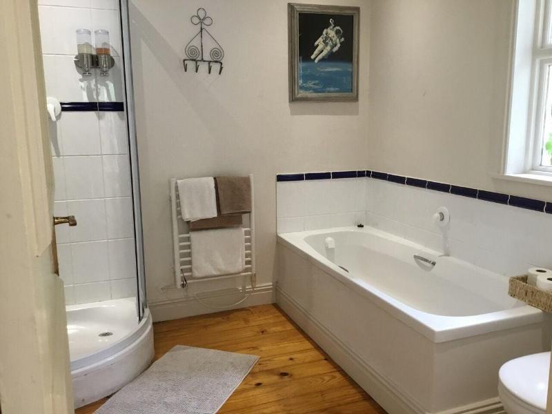 Ocean Golf Guest House image