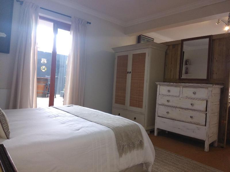 Ocean Golf Guest House image