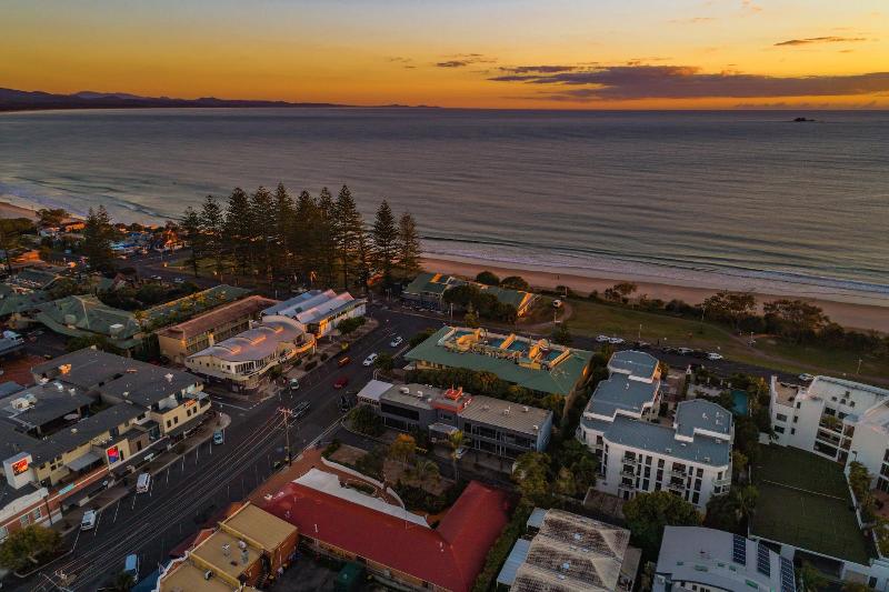 Bayview Beachfront Apartments image
