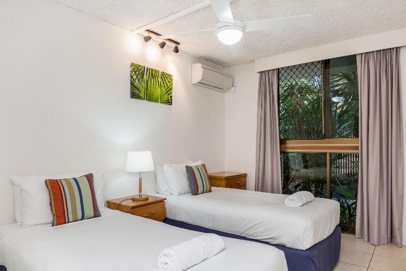 Bayview Beachfront Apartments image