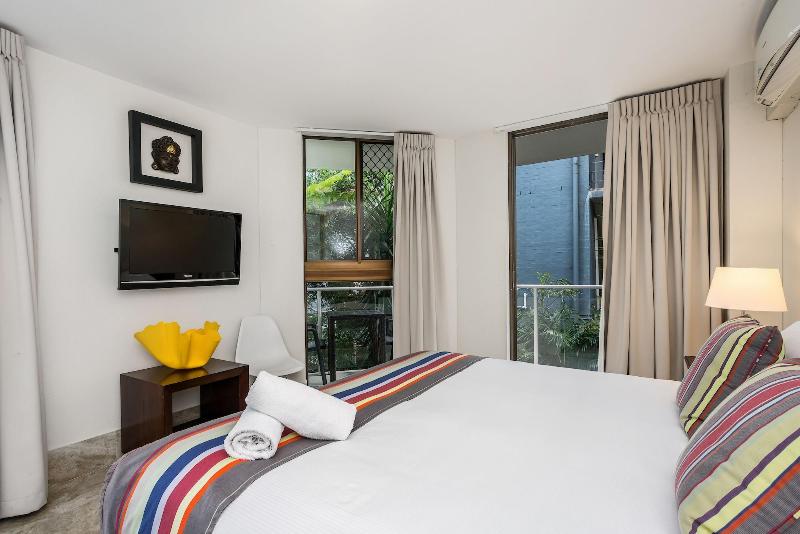 Bayview Beachfront Apartments image