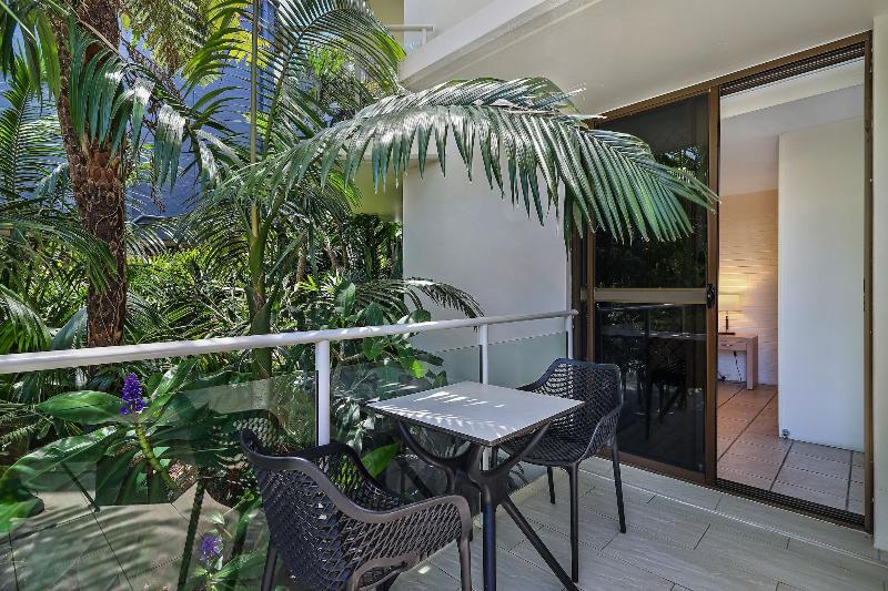 Bayview Beachfront Apartments image