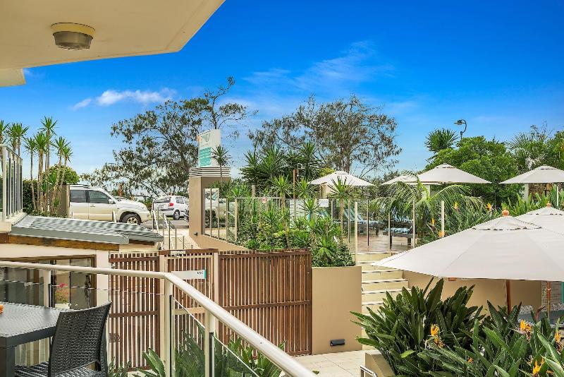 Bayview Beachfront Apartments image