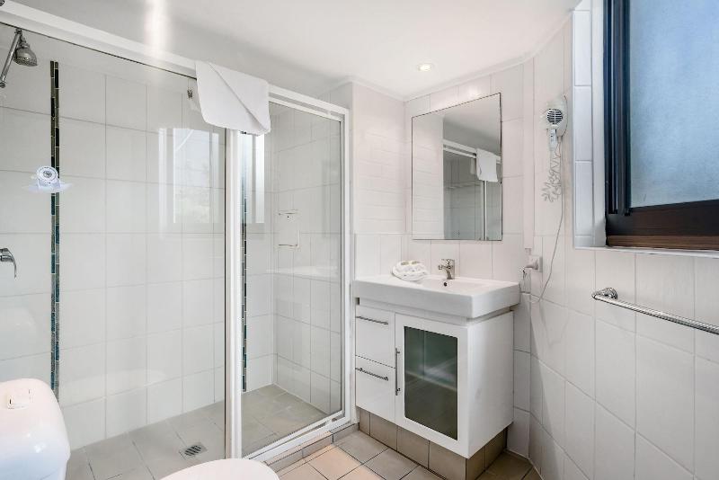 Bayview Beachfront Apartments image
