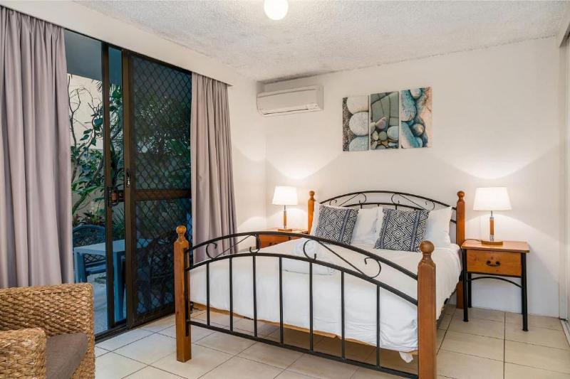 Bayview Beachfront Apartments image
