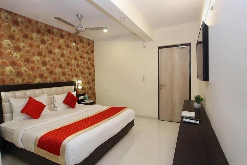 Vee Suites Bangalore image