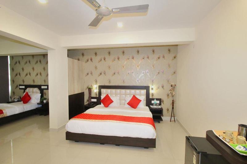 Vee Suites Bangalore image