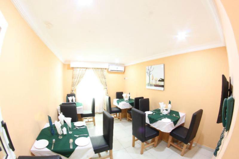 Celia's Suites