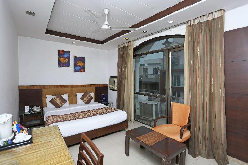 3558 Hotel Le Grand image