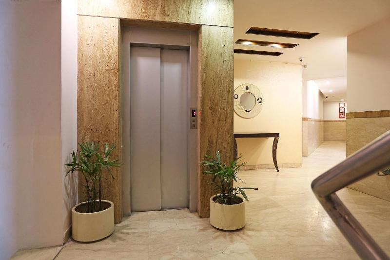 3558 Hotel Le Grand image