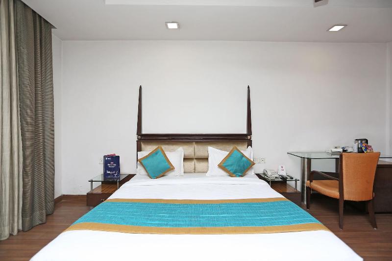 3558 Hotel Le Grand image