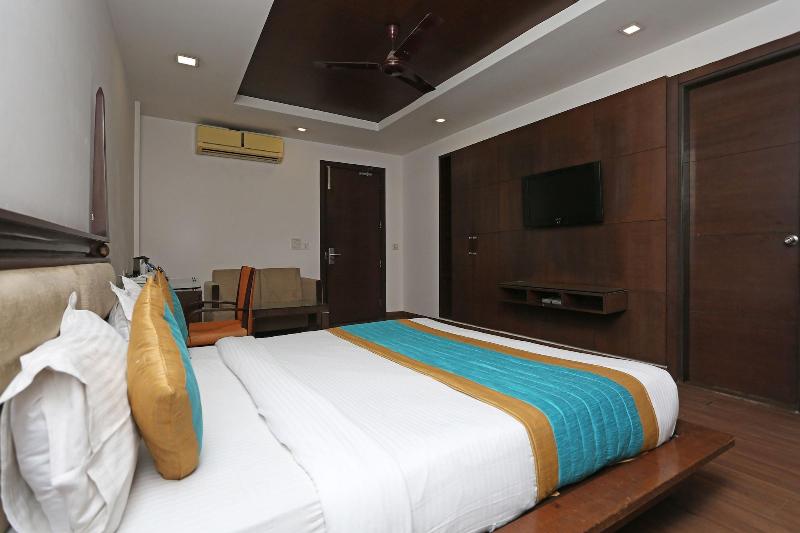 3558 Hotel Le Grand image