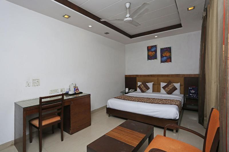 3558 Hotel Le Grand image