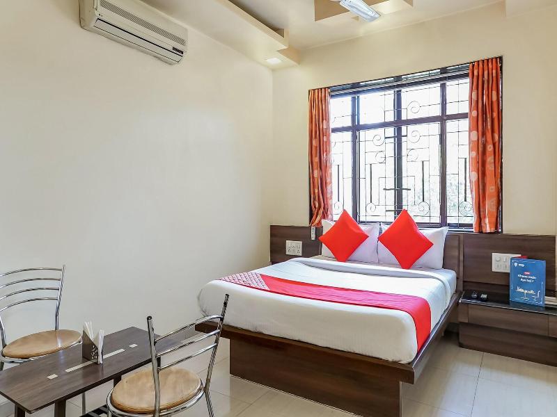 28109 Regent Hotel image
