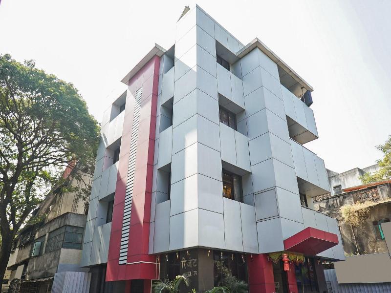 28109 Regent Hotel image