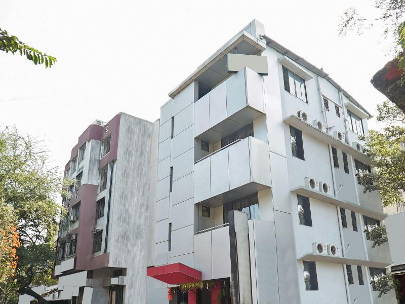 28109 Regent Hotel image