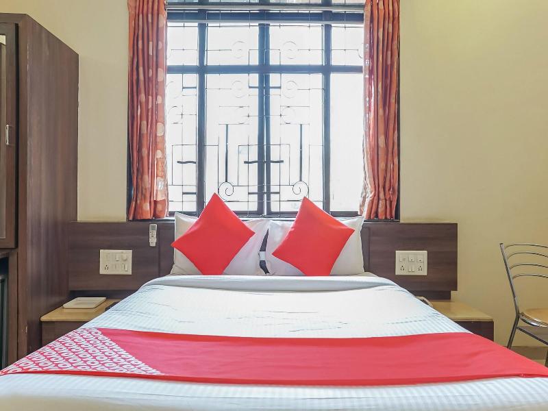 28109 Regent Hotel image