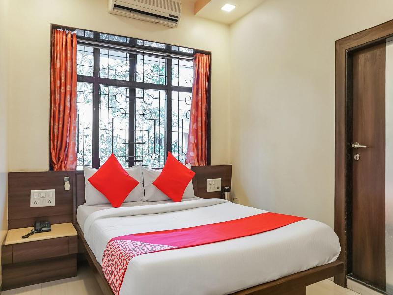 28109 Regent Hotel image