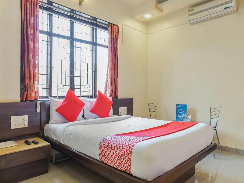 28109 Regent Hotel image