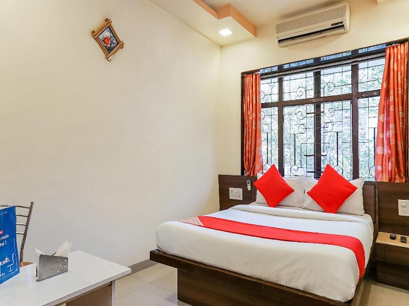 28109 Regent Hotel image