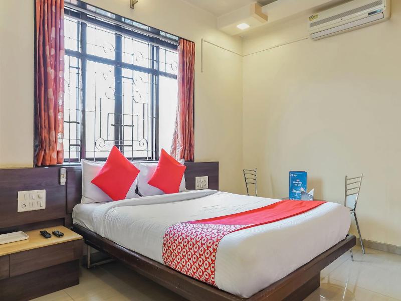 28109 Regent Hotel image