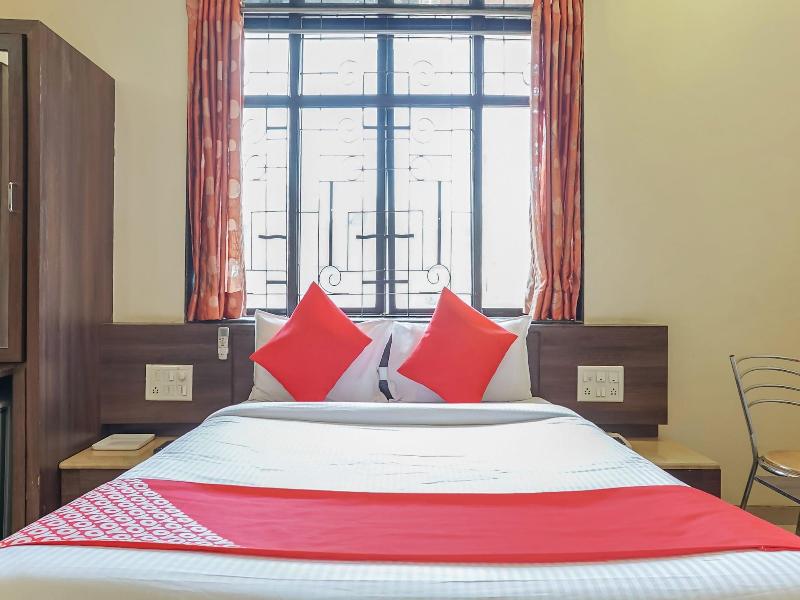 28109 Regent Hotel image