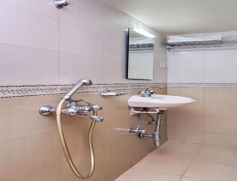 28109 Regent Hotel image