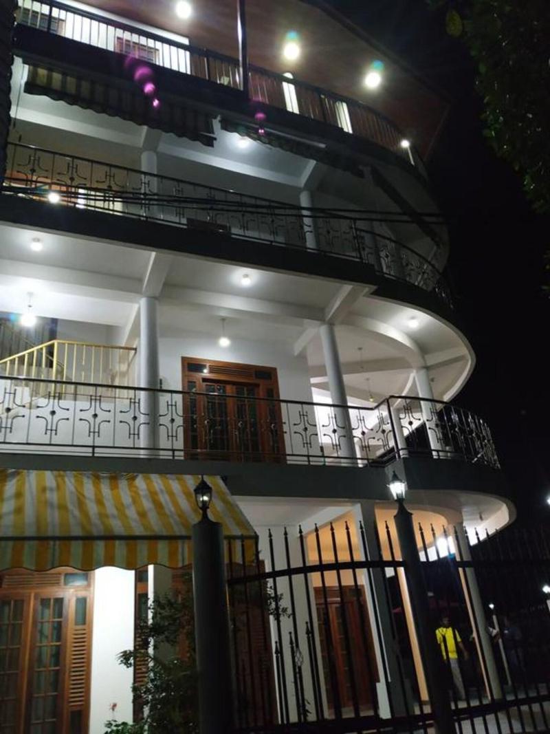 Chef Guru Hotels image