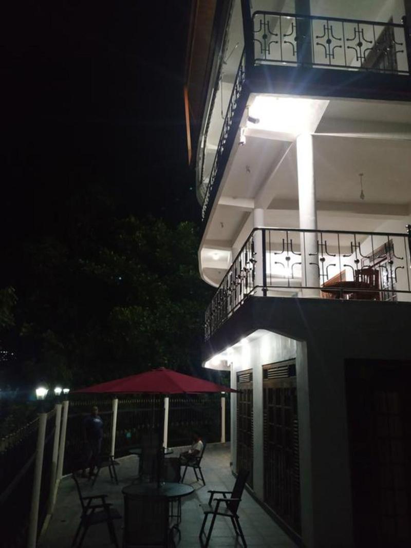 Chef Guru Hotels image