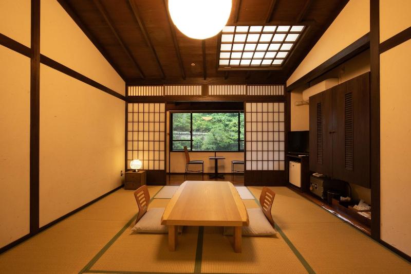 Nakatsukeikoku Yunomori — view