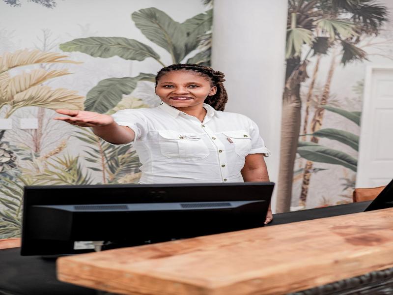 Sedia Riverside Hotel image