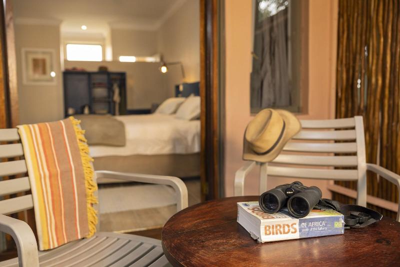 Sedia Riverside Hotel image