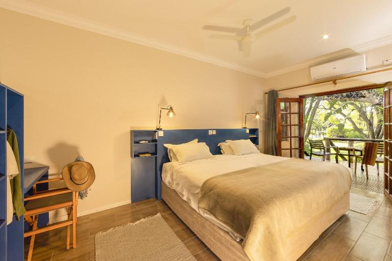 Sedia Riverside Hotel image