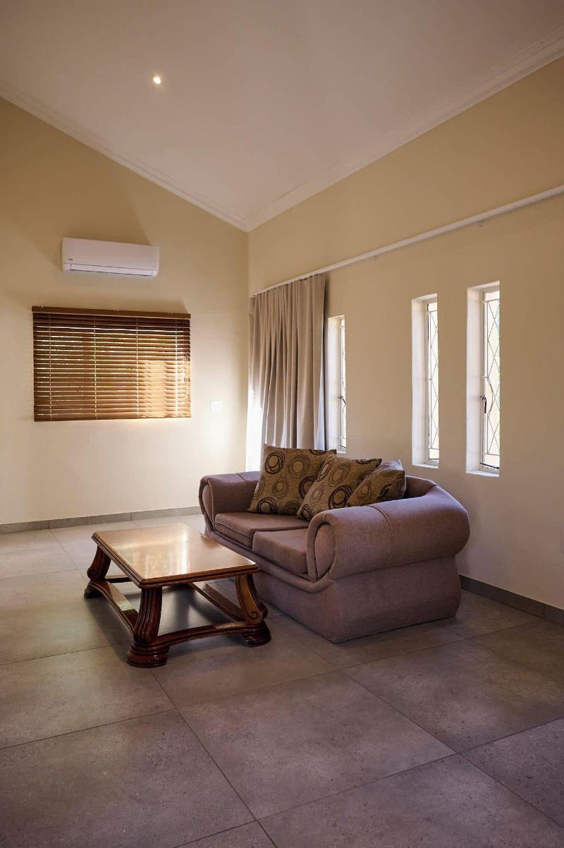 Sedia Riverside Hotel image