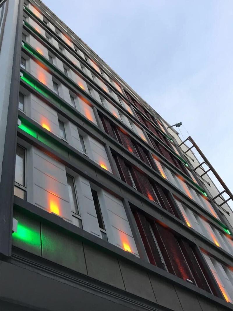 Corner Park Suites image
