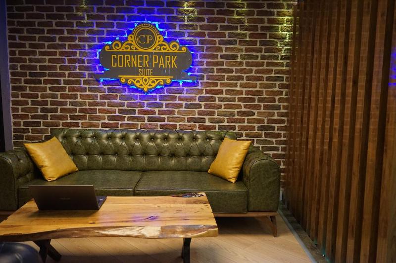 Corner Park Suites image