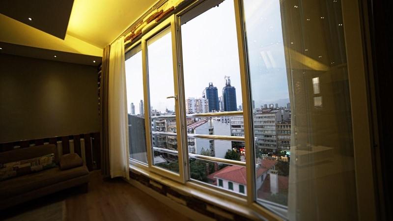 Corner Park Suites image
