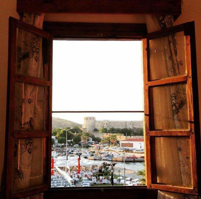 Bozcaada Lara Butik Hotel image
