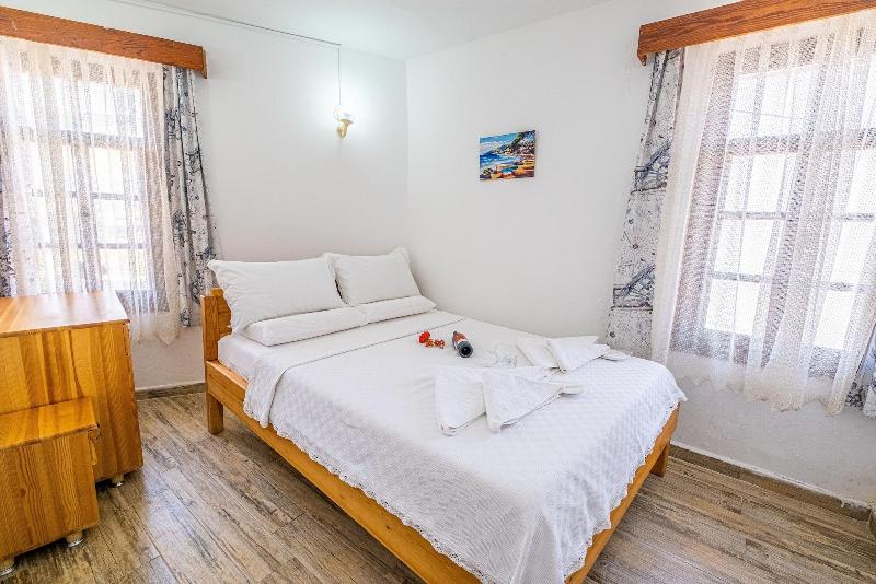 Bozcaada Lara Butik Hotel image