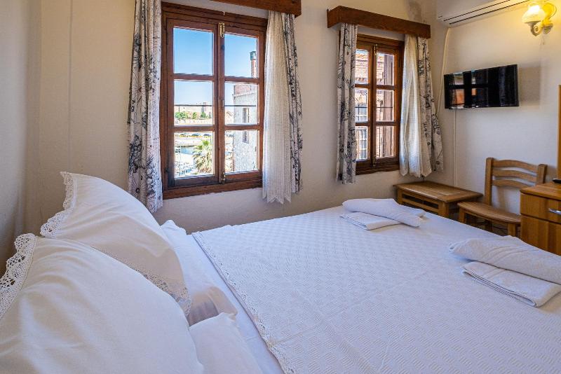 Bozcaada Lara Butik Hotel image